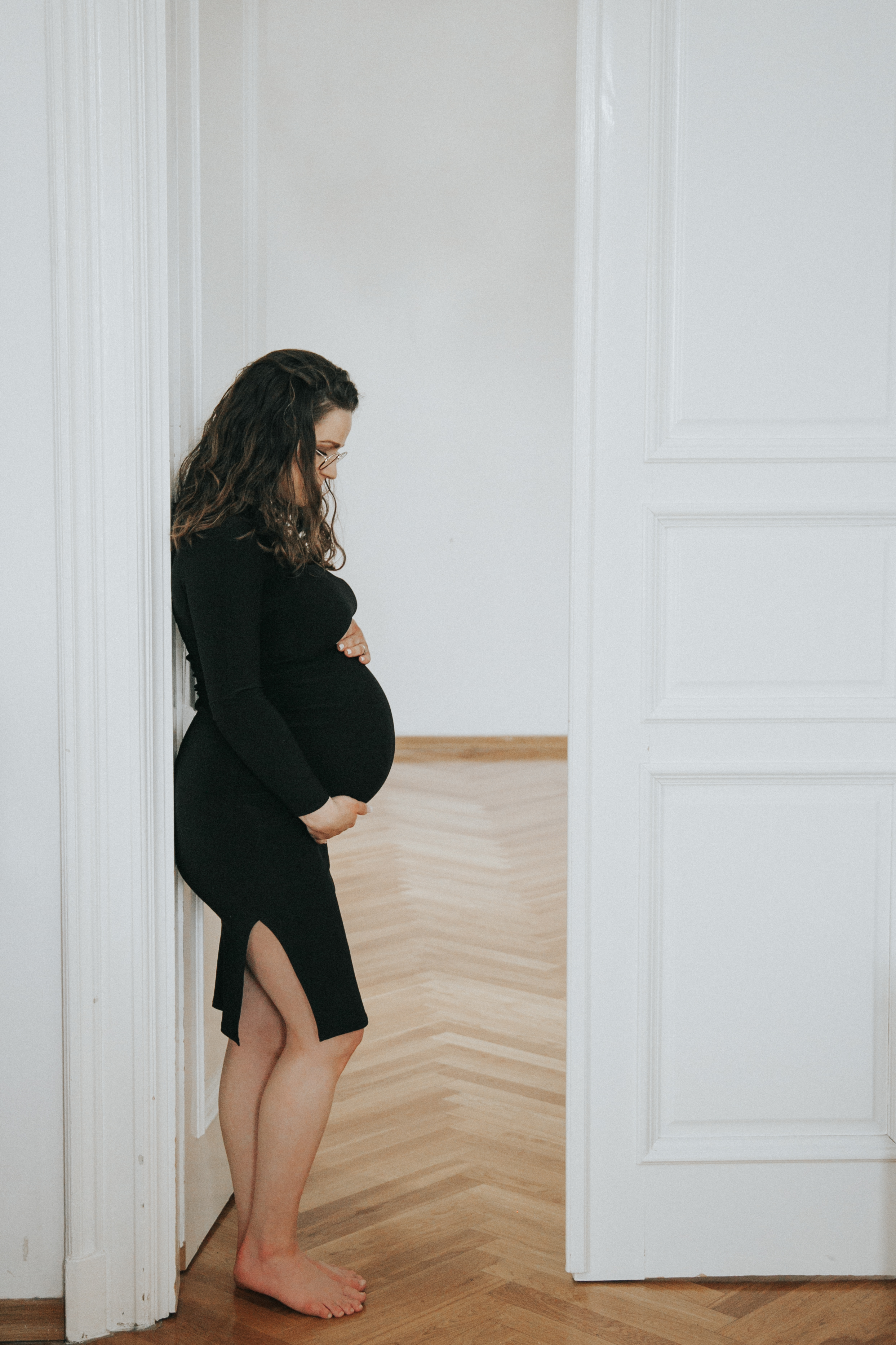 Fotograf Leverkusen, Bergisches Land, Rheinland, Köln & Umgebung - Fotoshooting - Paarshooting - Portraitshooting - Hochzeitsshooting - Schwangerschaftsshooting - Babyshooting - Familienshooting - natürlich & in der Natur - Reportage und Portrait: Fotograf / Fotografin in Leverkusen, Bergisches Land, Bergisch Gladbach, Opladen, Rheinland, Köln, Leichlingen, Solingen, Monheim, Düsseldorf, Hochzeitsfotograf Hochzeitsfotografin, Hochzeitsseason 2022 Hochzeit 2023 Brautpaarshooting, styled shooting, Paarfotograf, Babyfotograf, Paarfotografin, Babyfotografin, authentisch, natürlich, unkompliziert mit Wohlfühlfaktor, romantisch, boho, Bohemian, retro, moderne Bearbeitung, blass und creme, moody, beige, beste Bewertung, beste Fotografin, kurzfristige Termine, flexibel.