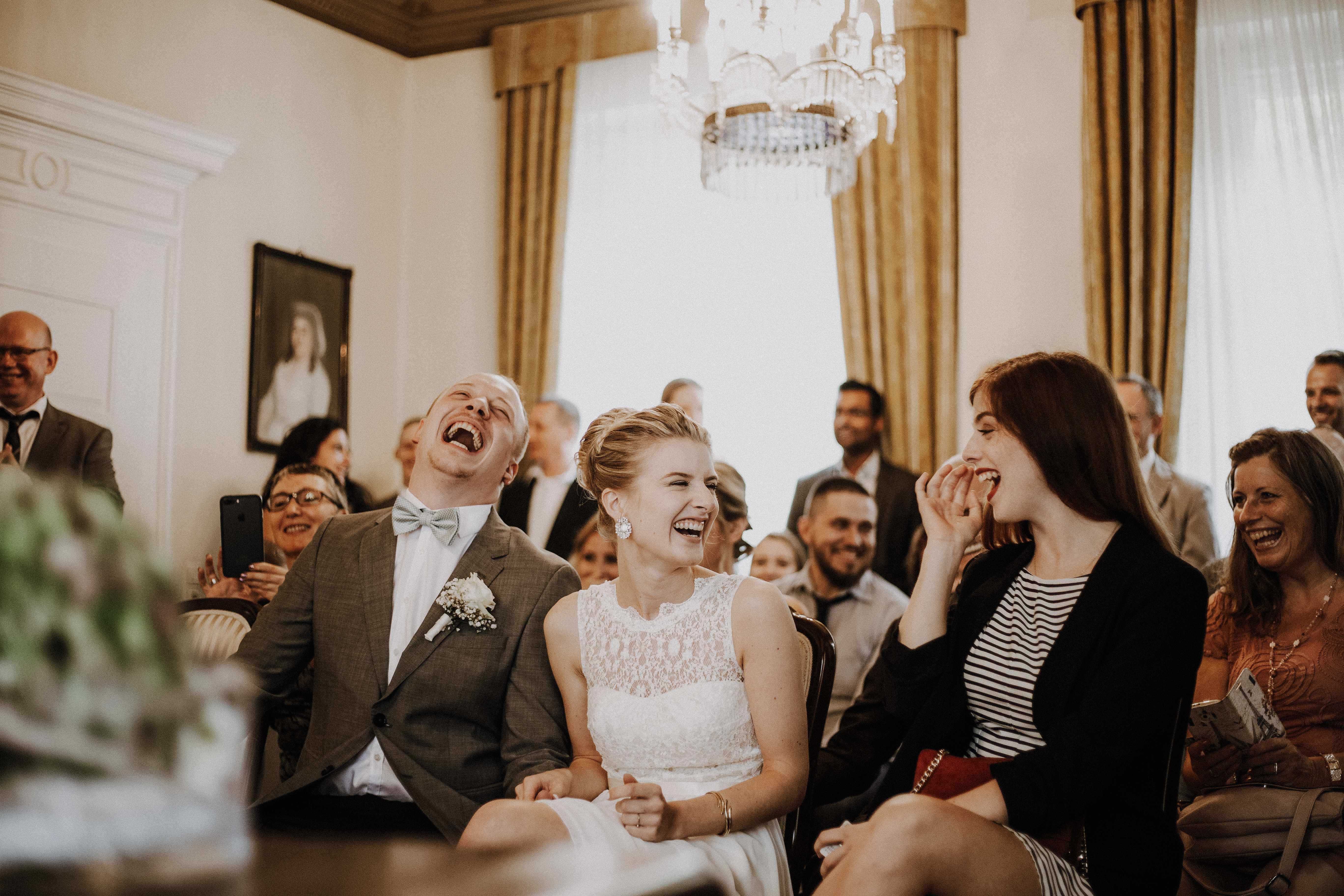 ANNIFOTO = Fotograf Leverkusen, Bergisches Land, Rheinland, Köln & Umgebung - Fotoshooting - Paarshooting - Portraitshooting - Hochzeitsshooting - Schwangerschaftsshooting - Babyshooting - Familienshooting - natürlich & in der Natur - Reportage Reportage und Portrait: Fotograf / Fotografin in Leverkusen, Bergisches Land, Bergisch Gladbach, Opladen, Rheinland, Köln, Leichlingen, Solingen, Monheim, Düsseldorf, Hochzeitsfotograf Hochzeitsfotografin, Hochzeitsseason 2022 Hochzeit 2023 Brautpaarshooting, styled shooting, Babybauchfotograf, Schwangerschaftsfotograf, Paarfotograf, Babyfotograf, Paarfotografin, Babyfotografin, Babybauchshooting, Paarshooting, Coupleshoot, Coupleshooting, Engagementshoot, Verlobungsshooting, Hochzeitsshooting, Portraitshooting, Beautyshooting, Brautpaarshooting, Leverkusen, Schlebusch, Opladen, Wiesdorf, Bergisch Neukirchen, Lützenkirchen, Quettingen, Hitdorf, Rheindorf, authentisch, natürlich, unkompliziert mit Wohlfühlfaktor, romantisch, boho, Bohemian, retro, moderne Bearbeitung, blass und creme, moody, beige, beste Bewertung, beste Fotografin, kurzfristige Termine, flexibel.