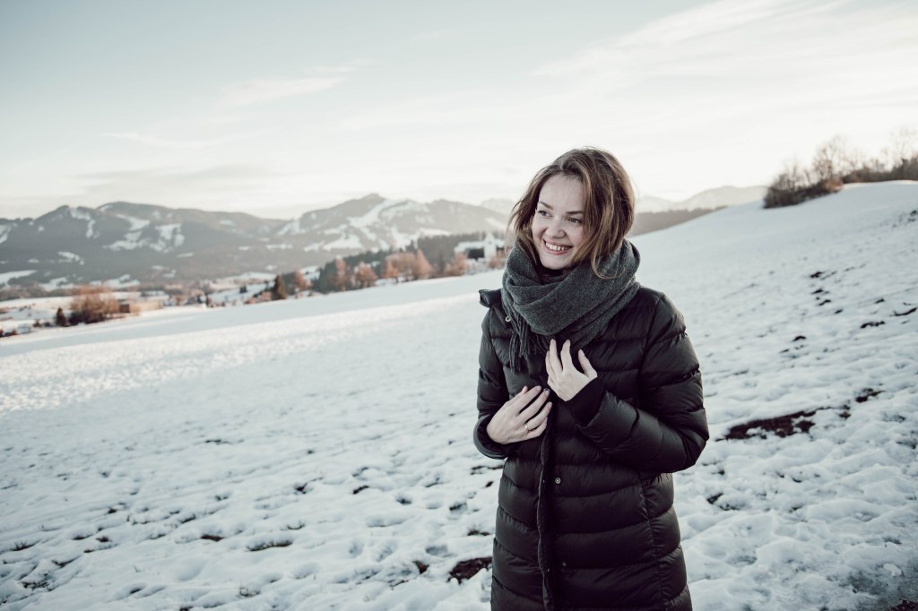 ANNIFOTO = Hochzeitsfotografin, Hochzeitsfotografin Leverkusen, Brautpaar, Hochzeit Leverkusen, minimalistische Fotografie, minimalistische Hochzeitsfotografin, Fotograf Leverkusen, Bergisches Land, Rheinland, Köln, Leichlingen, Solingen & Umgebung - Fotoshooting - Paarshooting - Portraitshooting - Hochzeitsshooting - Schwangerschaftsshooting - Babyshooting - Familienshooting - natürlich & in der Natur - Reportage und Portrait: Fotograf / Fotografin in Leverkusen, Bergisches Land, Bergisch Gladbach, Opladen, Rheinland, Köln, Leichlingen, Solingen, Monheim, Düsseldorf, Hochzeitsfotograf Hochzeitsfotografin, Hochzeitsseason 2022 Hochzeit 2023 Brautpaarshooting, styled shooting, Paarfotograf, Babyfotograf, Paarfotografin, Babyfotografin, authentisch, natürlich, unkompliziert mit Wohlfühlfaktor, romantisch, boho, Bohemian, retro, moderne Bearbeitung, blass und creme, beige, beste Bewertung, beste Fotografin, kurzfristige Termine, flexibel.