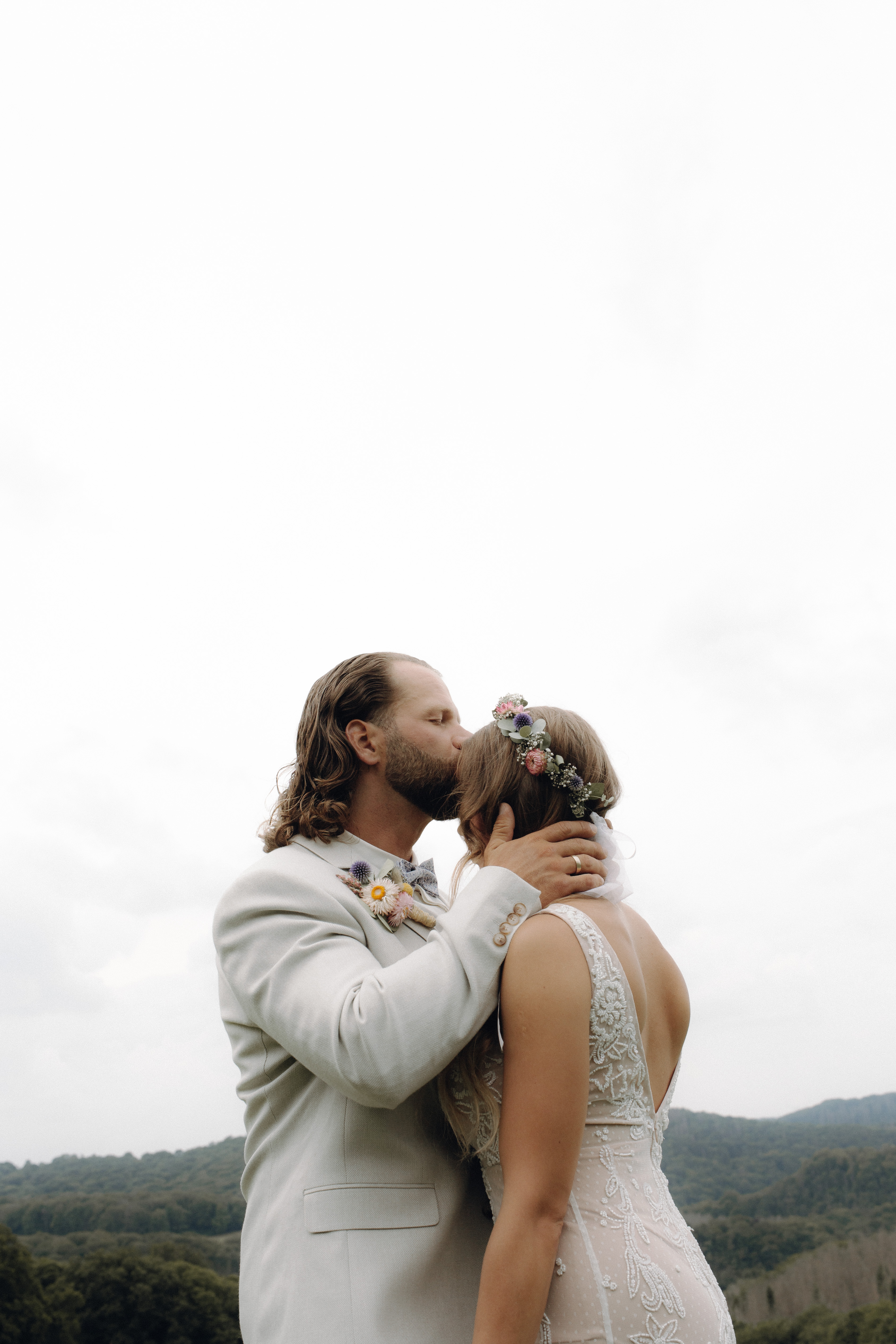 HochzeitsFotografin in Leverkusen | minimal. natürlich. emotional. kreativ. clean. warm. modern. nostalgisch | Babybauch-, Paar-, Baby Shootings. Hochzeitsfotografin Leverkusen | Hochzeitsfotografin Leverkusen | Neugeborenenfotografie | Babyfotografie | Schwangerschaftsfotografie | Schwangerschaftsshooting | Babybauch | Pregnany Announcement | Schwangerschaftsankündigung | Neugeborenenshooting | Babybauchshooting | Babyshooting | Paarshooting | Verlobungsshooting | Brautpaarshooting | Hochzeitsfotografie | Hochzeitsshooting | Freundinnenshooting | Portraitfotografie | Portraitshooting | Homeshooting | Shooting draußen Shooting mit natürlichem Licht | Outdoorshooting | Outdoorfotografie | Junggesellinnenshooting | familienfreundliche Fotografin | Fotografin Leverkusen | Homestory | natürliche Fotos | natürliche Babyfotos | natürliche Schwangerschaftsfotos | natürliche Portraitfotos | natürliche Paarfotos | schneller Termin | unkomplizierter Fotograf | Boho Stil | natürliches Licht | Homestory | Reportage | Shooting | Fotoshooting | Rabatt | Aktion | FrühlingsSpecial | sympathische Fotografin | Fotograf Leverkusen | Fotografin Leverkusen | Fotograf Köln | Fotograf Rheinland | Fotograf NRW | Fotograf – Rheinland – NRW – Bergisches Land – Raum Köln – Raum Düsseldorf – Langenfeld – Reusrath – Opladen – Leverkusen – Leichlingen – Monheim – Bergisch Gladbach – Baumberg – Richrath – Leverkusen Schlebusch – Leverkusen Lützenkirchen – Leverkusen Wiesdorf – Leverkusen Mitte – neue Bahnstadt Opladen – Leverkusen Wiesdorf – Leverkusen Manford – Leverkusen Hitdorf – Leverkusen Küppersteg – Leverkusen Bürrig – Leverkusen Quettingen – Leverkusen Bergisch Neukirchen – Leverkusen Steinbüchel – Leverkusen Alkenrath | annifoto.com | ANNIKA JANA Ronsdorf | ANNIKA JANA Philippsen | moderne Fotografie | Fotos für die Ewigkeit | qualitativ hochwertige Fotos | Photoshooting | Photografie | AnniFoto | Hochzeitsfotografin | Fotografin für Babybauch | Fotografin für Babybäuche | Fotografin für Paare | und Portrait: Fotograf / Fotografin in Leverkusen, Bergisches Land, Bergisch Gladbach, Opladen, Rheinland, Köln, Leichlingen, Solingen, Monheim, Düsseldorf, Hochzeitsfotograf Hochzeitsfotografin, Hochzeitsseason 2024 Hochzeit 2025 Brautpaarshooting, styled shooting, Paarfotograf, Babyfotograf, Paarfotografin, Babyfotografin, authentisch, natürlich, unkompliziert mit Wohlfühlfaktor, romantisch, boho, Bohemian, retro, moderne Bearbeitung, blass und creme, moody, beige, beste Bewertung, beste Fotografin, kurzfristige Termine, flexibel. Hochzeitsfotograf. Hochzeitsfotografin Leverkusen. Hochzeitsfotografie Leverkusen. minimalistische Hochzeitsfotografie Leverkusen. Minimalistische Hochzeitsfotografin Leverkusen. Natürliche Hochzeitsfotografin Leverkusen. Natürlicher Hochzeitsfotograf Leverkusen. Emotionale Fotografie Leverkusen. Romantische Hochzeitsfotografin Leverkusen. Authentische Hochzeitsfotografie Leverkusen. Cleane Bearbeitung Fotos Leverkusen. Minimalistische Bearbeitung Hochzeitsfotografie Leverkusen. Hochzeitsfotograf Leverkusen. Hochzeitsfotografin Leverkusen. sympathischer Hochzeitsfotograf Leverkusen. Moderner Hochzeitsfotograf Leverkusen. 